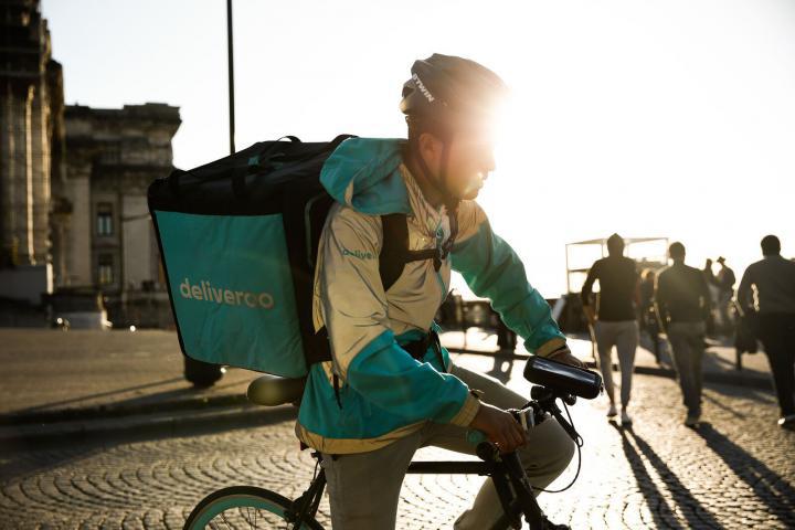 In Belgio Deliveroo va all’attacco dei fattorini